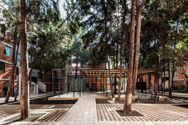 Galería de Cómo elegir pavimentos para espacios públicos de alto tráfico  - 6