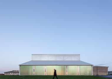 Galpão Branco / Atelier 111 Architekti