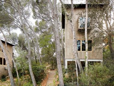 Raw Materials: 8 Wooden Houses from Spain