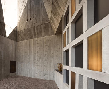 Galería de Extensión del cementerio de Albes / Stefano Peluso Architecture  - 5