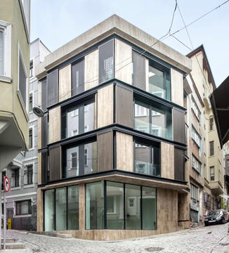Galata Apartment / WE're architects