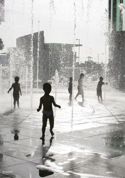 ¿Dónde jugarán los niños?: Cómo diseñar ciudades estimulantes y seguras para la infancia
