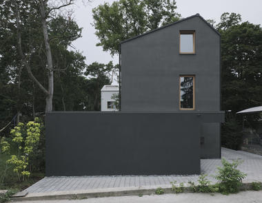 Casa negra / HGA Henning Grahn Architektur + Marc Flick Architekt BDA + Christian Stock