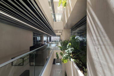 画廊 Gandom Office Building / Olgooco  - 6