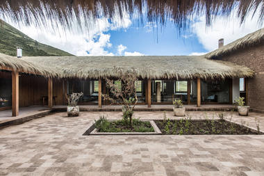 Mil Centro餐厅，仙人掌精粹材料 / Estudio Rafael Freyre