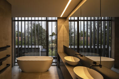 Gallery of Riverside House / Three Sixty Architecture  - 16