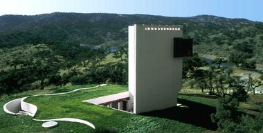 Galería de Clásicos de Arquitectura: Casa de Retiro Espiritual / Emilio Ambasz  - 11