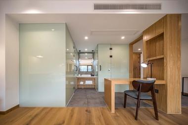 Gallery of Yiyunshangshe Hostel / JR Studio  - 15