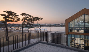 Galería de Hug & Link / Edam Architecture Design Group  - 18