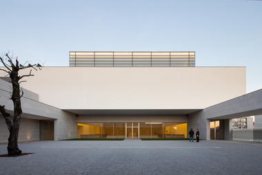 Igreja Divino Salvador / Vitor Leal Barros Architecture