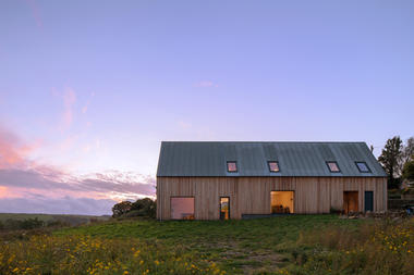 Gallery of North Bank House / Elliott Architects Ltd  - 1