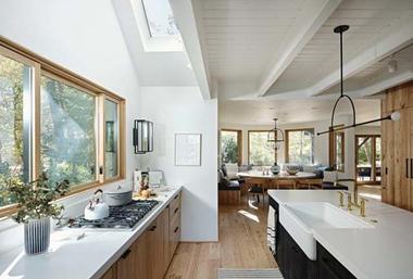 Gallery of Healthy Living: How Natural Light and Fresh Air Transform Homes  - 1