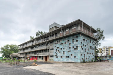 Edificio de la Fundación Eklavya / Biome Environmental Solutions