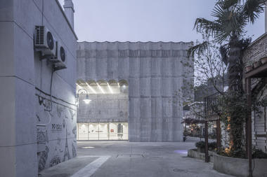 Gallery of Taizhou Contemporary Art Museum / Atelier Deshaus  - 15