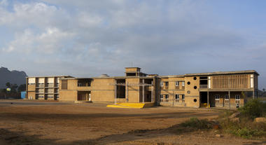 Mi primera escuela / Biome Environmental Solutions