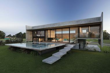 Gallery of Escobar House / Luciano Kruk  - 5