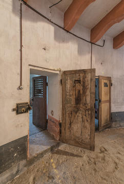 Gallery of The Architecture of Surveillance: The Panopticon Prison  - 4