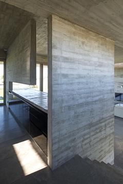 Gallery of Escobar House / Luciano Kruk  - 16