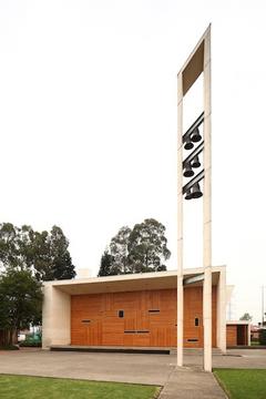 Galería de Capilla del Colegio Los Nogales / taller de arquitectura de bogotá  - 1