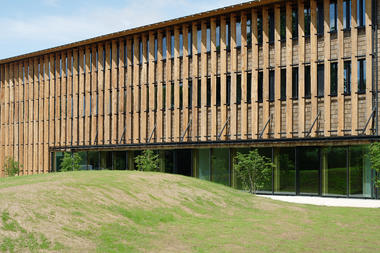 Galería de Edificio de salud pública en Francia / Atelier du Pont  - 15