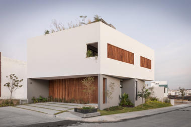 Casa Almendro 22 / Arqueodigma Estudio
