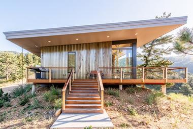 Casa Eastwatch / F9 Productions