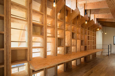 Gallery of House in Tarumi / Yo Irie Architects  - 7