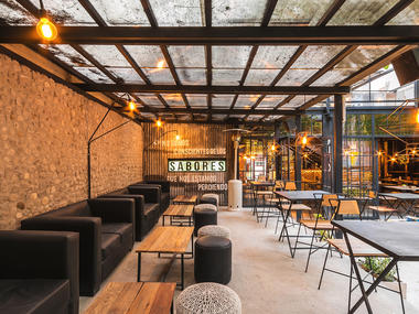 Galería de Restaurantes, cafeterías y bares en Argentina: 20 proyectos con representación en planta  - 40