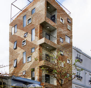 Memory Hostel / Hinzstudio