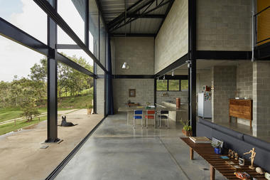 Casa Galpón / Marcos Franchini + Nattalia Bom Conselho