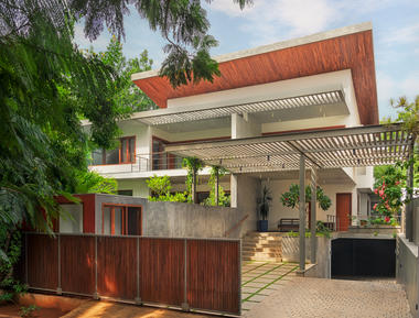 Casa Race Course / Khosla Associates