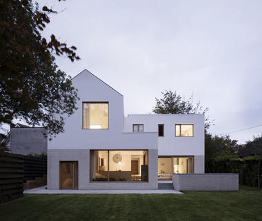 Casa Dundrum / Peter Legge Associates