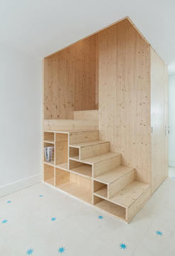 Gallery of Multifunctional Stairs: 9 Options to Take Advantage of Vertical Circulation Space  - 2