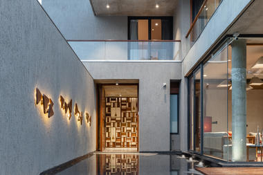 Gallery of Verandah House / VPA Architects  - 17