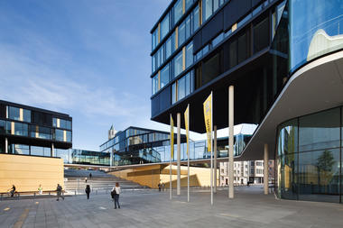 Oficinas Centrales Aachenmünchener / Kadawittfeldarchitektur