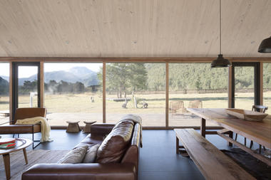 Galería de Refugio en Malalcahuello / Iragüen Viñuela Arquitectos  - 3