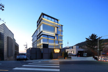 Gallery of La Cucina / Myeongborang / Choon Choi Architects  - 14