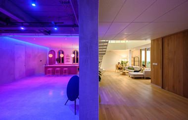 Gallery of How Neon Lighting Shapes Architecture  - 12