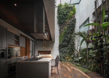 Gallery of Lumière House / Studio Avana  - 2