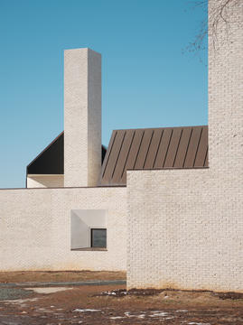 Gallery of Three Chimney House / TW Ryan Architecture  - 4