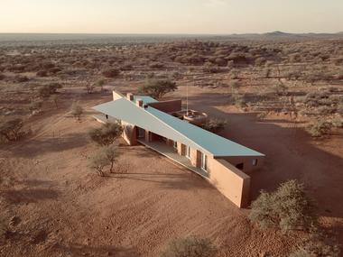 Galeria de Dia Mundial de Combate à Seca: 11 projetos construídos no deserto  - 11