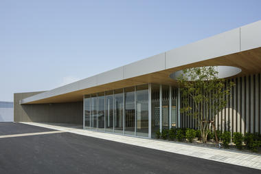 Gallery of Welfare House in Omuta / Peak Studio + Hidetoshi Fujiki Architectural Planning Atelier  - 1