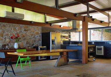 Gallery of House In Praia Preta / Nitsche   - 6