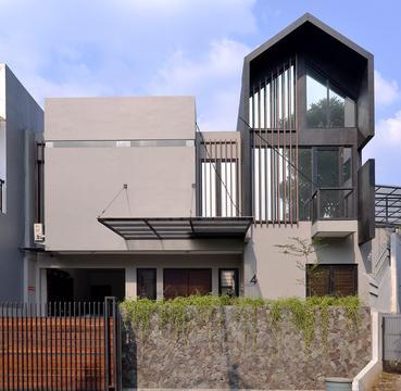 Rumah Primera / KAD Firma Arsitektur
