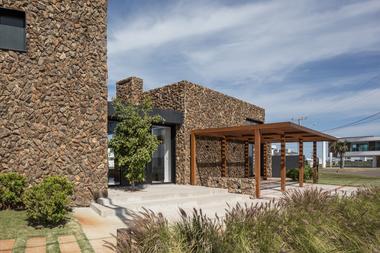 ATS HOUSE / Vicente Montano