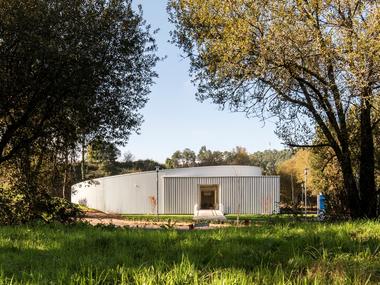 Gallery of School in A Veigadaña / Prieto + Patiño + Encaixe Arquitectura  - 1