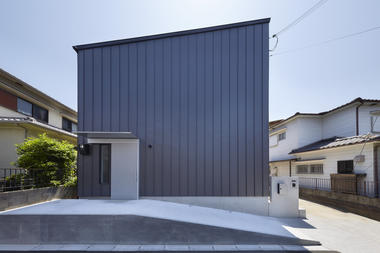 House in Uji / AKI WATANABE Architects