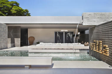 Villa Deca  / Studio Guilherme Torres