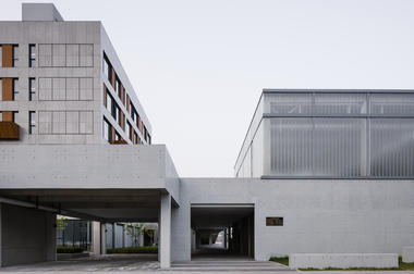 Cangzhou Mingzhu International Clothing Industry Characteristic Town’s Service Community / y.ad studio