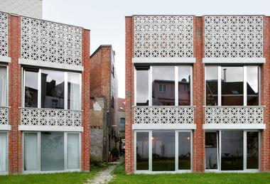 Mixed use infill 3 houses and an office / Collectief Noord